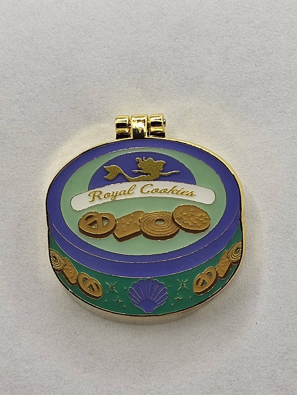 Loungefly Disney Princess Royal Cookies Hinged Blind Box Ariel Sebatian Pin